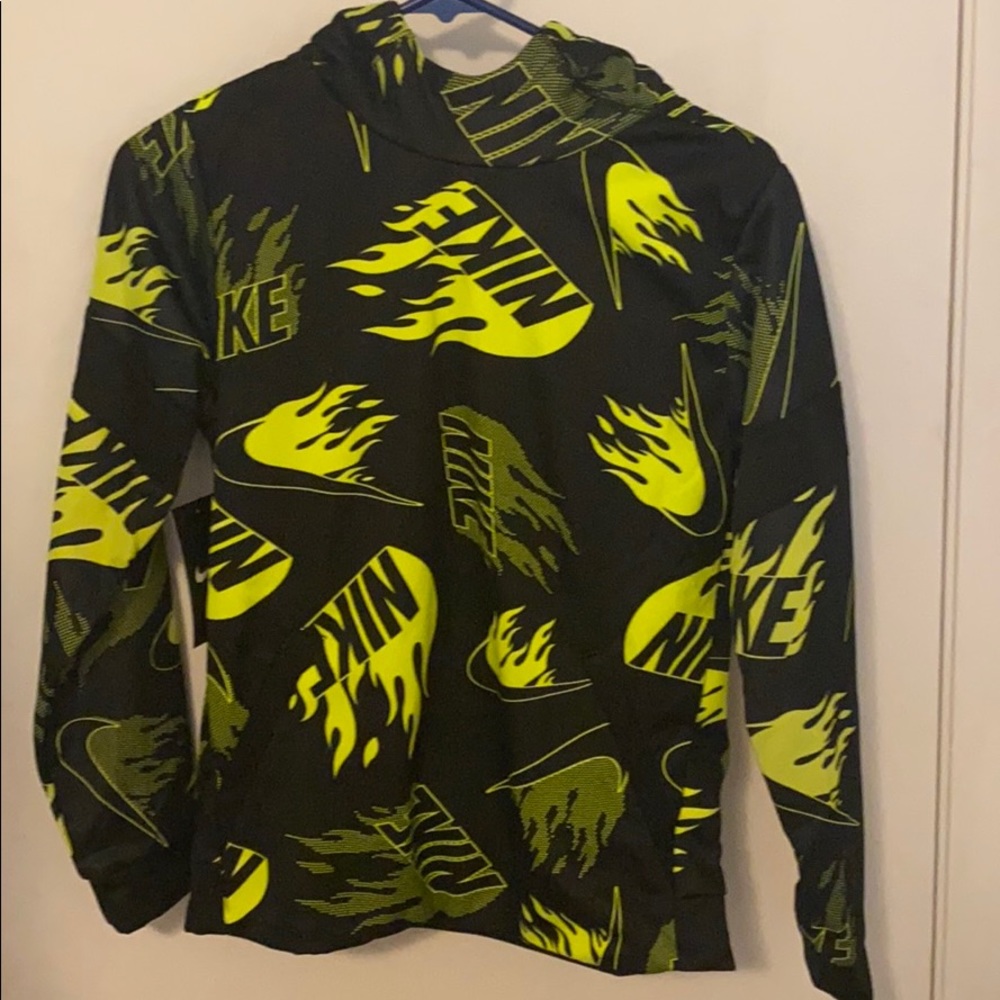 NWT Nike hoodie Boys L